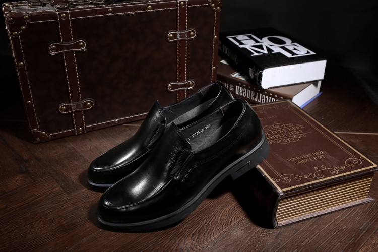 西服定制鞋子搭配 西服定制鞋子搭配